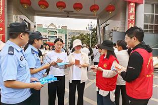 法尔克：拜仁仍在等待阿隆索的决定性信号，B计划是聘请德泽尔比